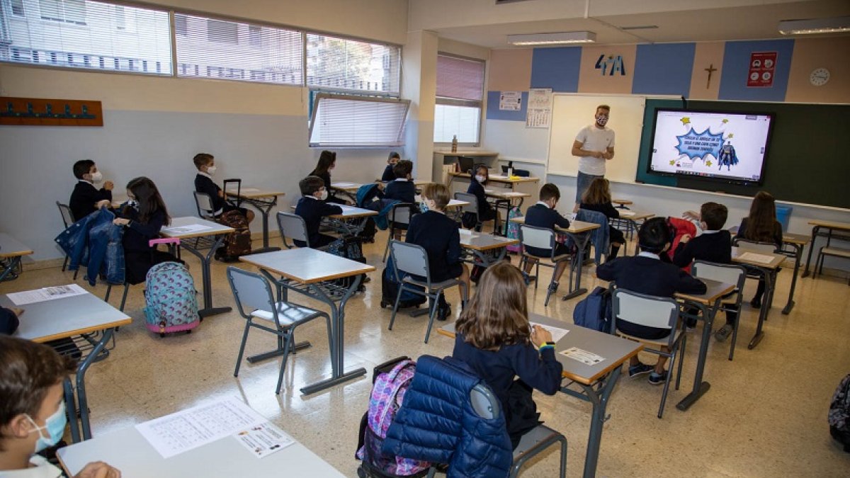 Colegio Sagrado Corazón. - E.M.