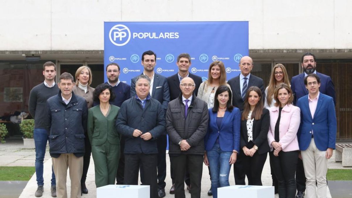 Presentación de los candidatos al Congreso y al Senado por el PP de Valladolid.-ICAL
