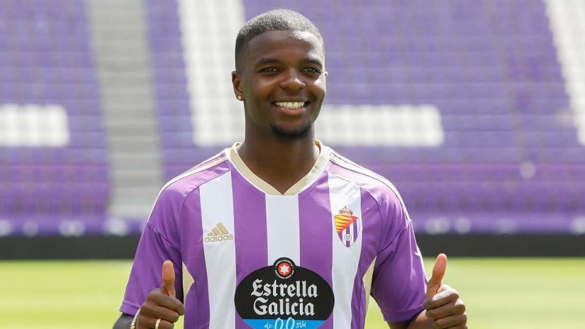 Mickaël Malsa en su presentación en Zorrilla. / J. M. LOSTAU