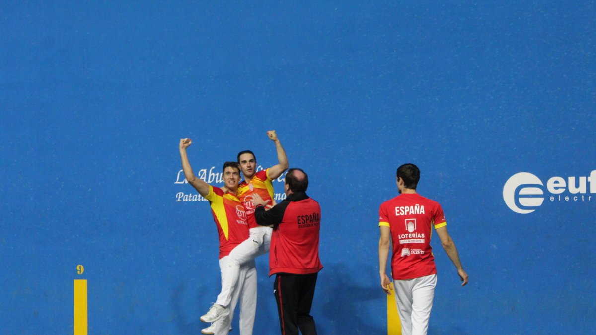 España, campeona del mundo en Pala Corta. / E.M.