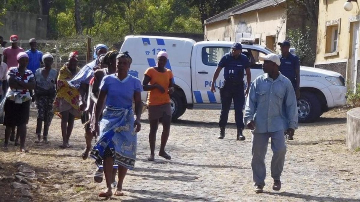 Barracas militares Monte Txota  en la isla de Santiago de Cabo Verde donde se han encontrado los cuerpos sin vida de 11 personas.-EFE / DULCENEIA RAMOS