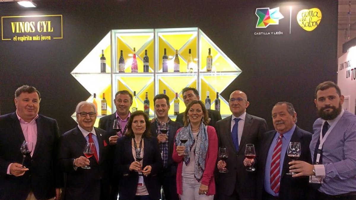 Apoyo a Valladolid como sede del mundial de vinos.-EL MUNDO