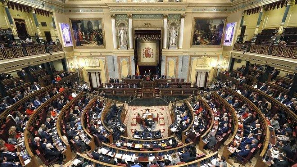 Vista general del hemiciclo del Congreso de los Diputados, el pasado 3 de diciembre, día de la sesión constitutiva.-EFE