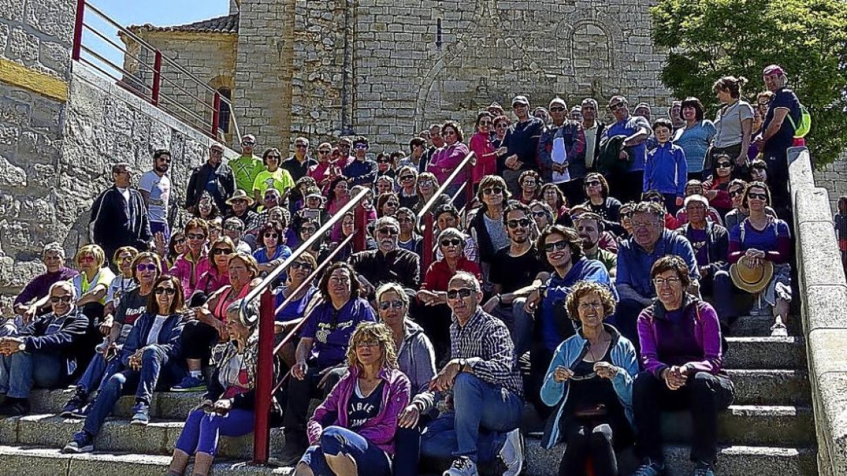 Marcha solidaria en Mucientes.-E.M.