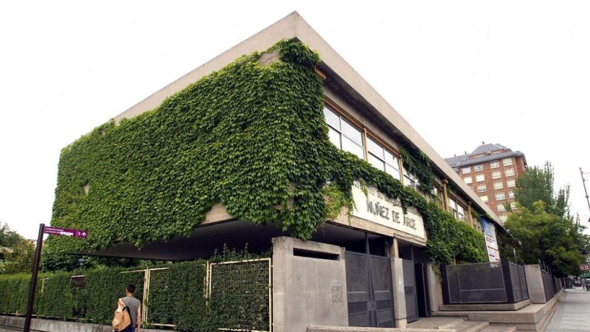 Foto de archivo de el exterior del Instituto Núñez de Arce de Valladolid. - ICAL