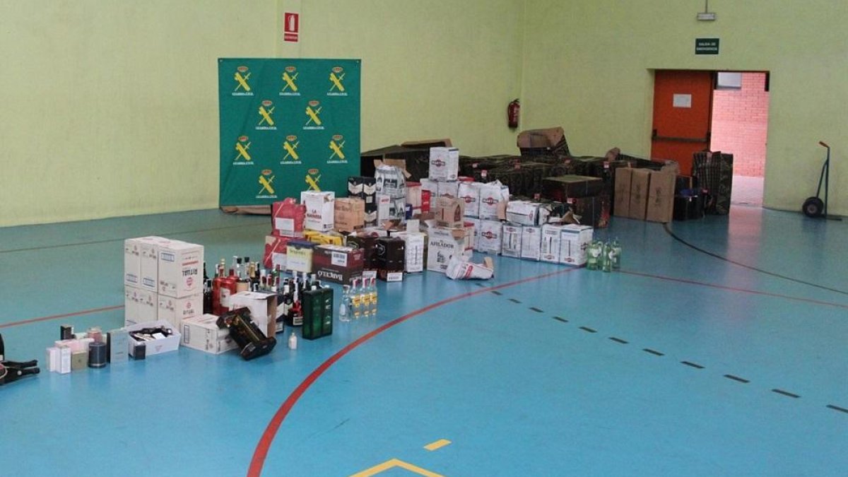 La investigación de hechos en Salamanca permite desmantelar un grupo que robaba empresas en todo el país.-GUARDIA CIVIL
