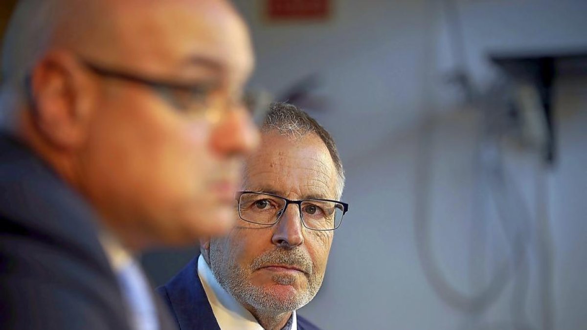 Juan Pablo Álvarez y Luis Antonio Gómez, durante la presentación del resumen climático.-ICAL
