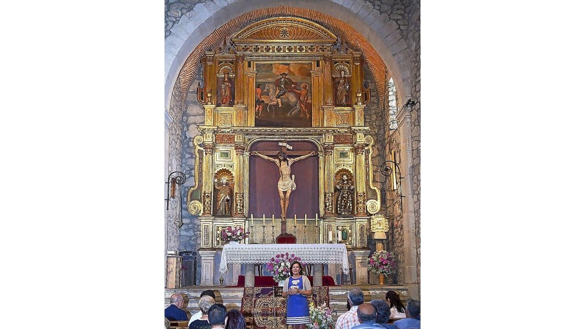 Una imagen del retablo de San Martín del Castañar (Salamanca) que se ha restaurado.-ICAL