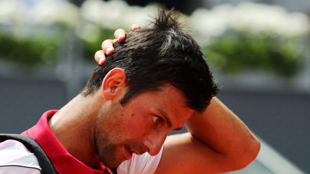 Novak Djokovic, antes de caer eliminado.-Novak Djokovic, antes de caer eliminado. / SERGIO PEREZ (REUTERS)