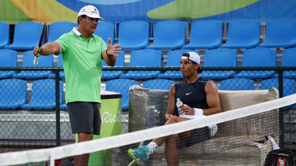 Toni Nadal junto a su sobrino, Rafa Nadal-EL MUNDO