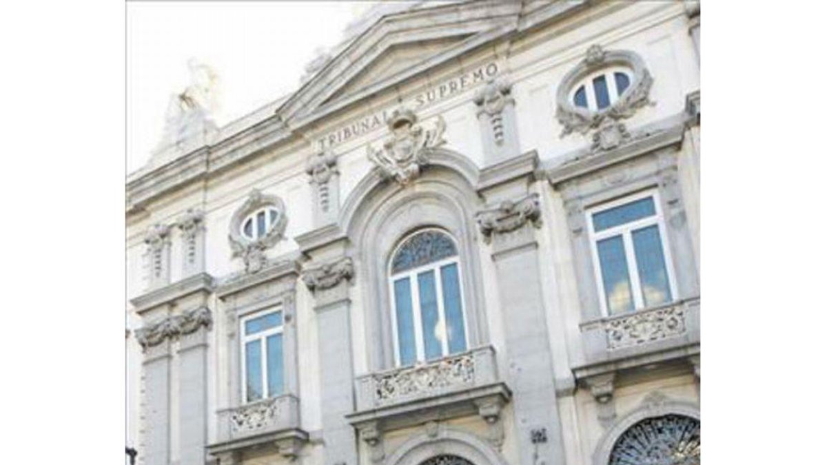Fachada del Tribunal Supremo, en Madrid.-DAVID CASTRO