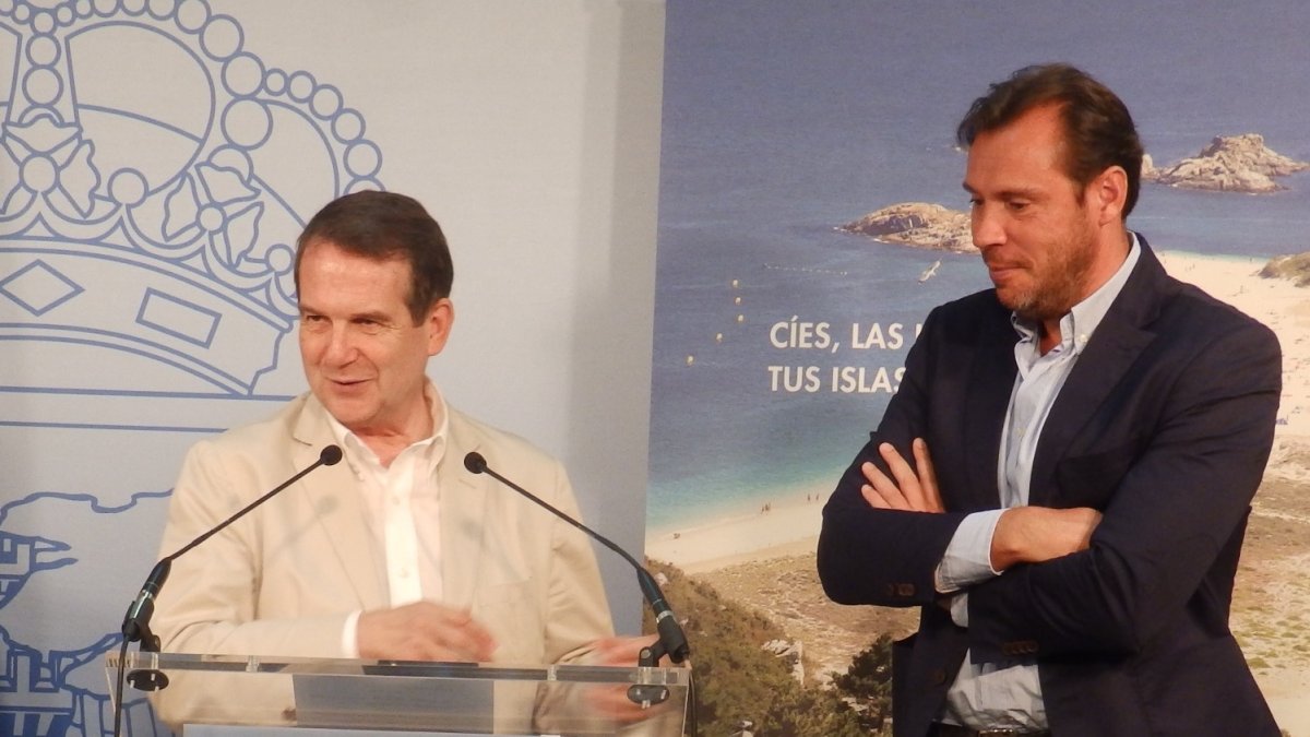 Abel Caballero y Óscar Puente en una imagen de archivo. E.M.