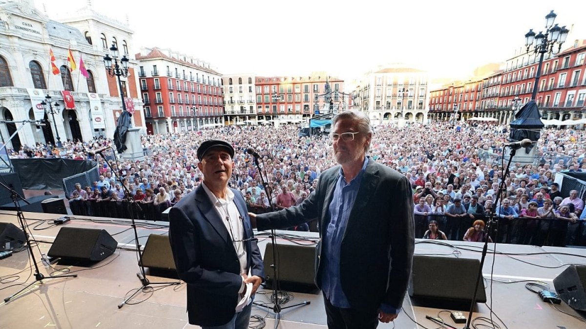 Félix Pérez junto a su compañero José Antonio Ortega. - E.M.