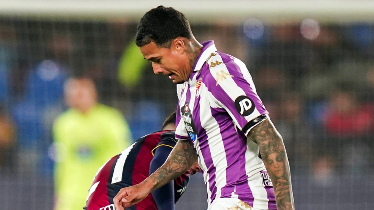 Kenedy en el partido anterior ante el Levante. / RV