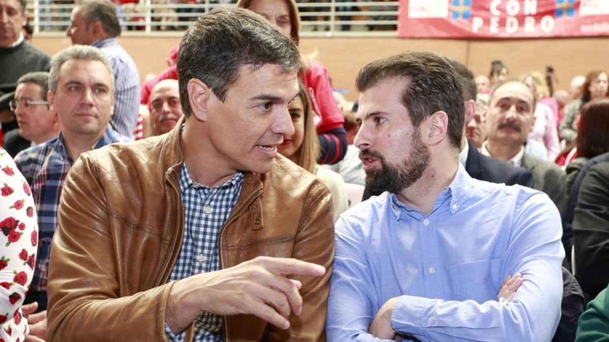 Pedro Sánchez y Luis Tudanca, en una imagen de archivo.-ICAL