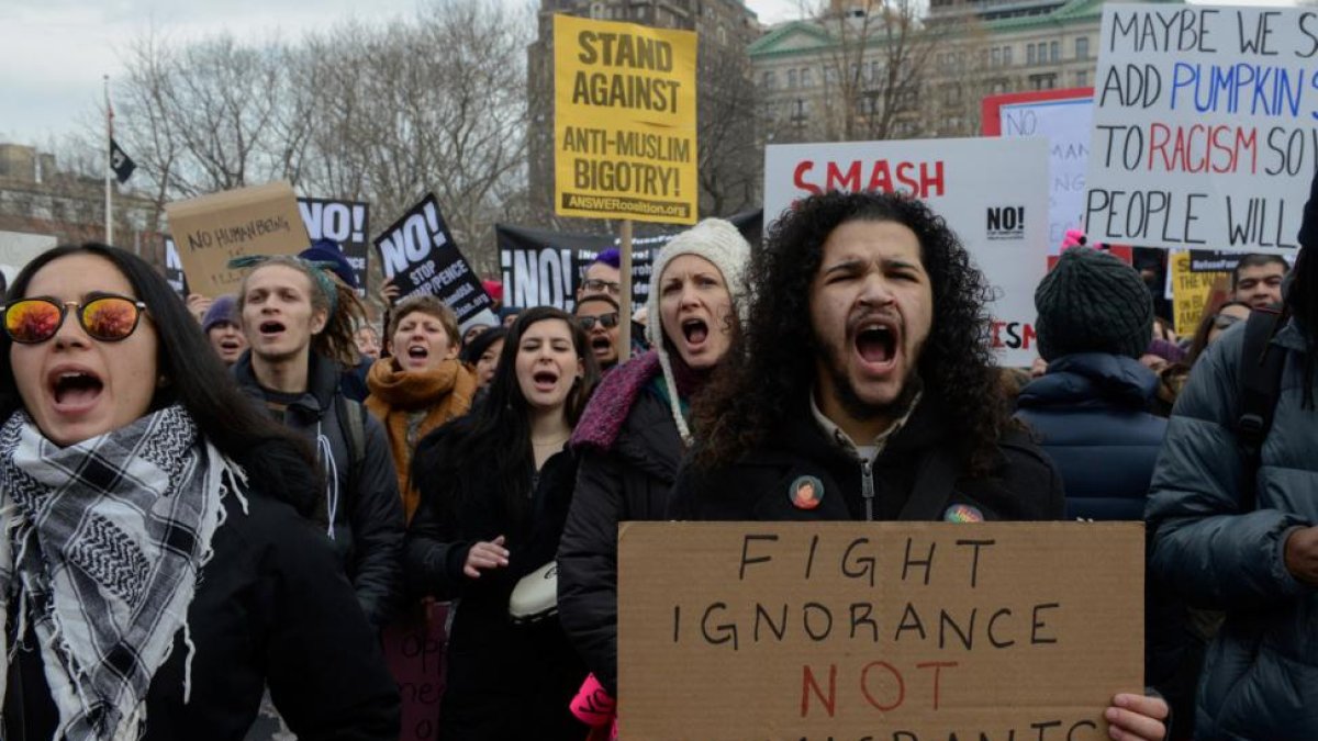 Protestas en Nueva York contra la detención masiva de inmigrantes ilegales en EEUU.-STEPHANIE KEITH