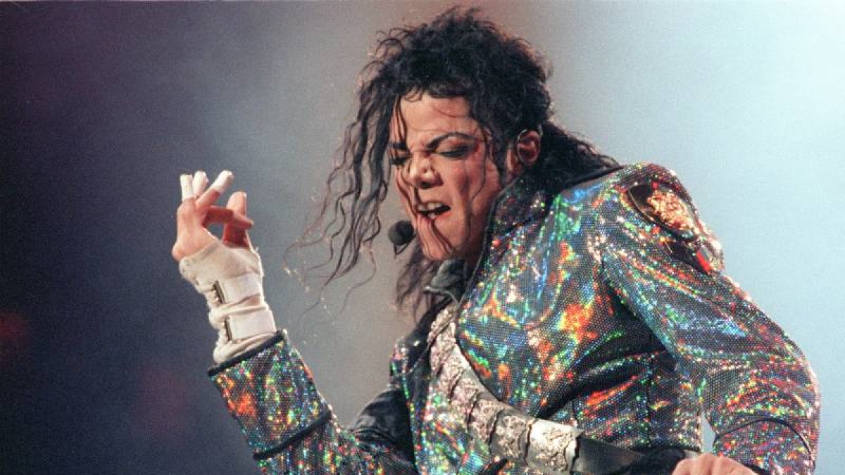 El cantante estadounidense Michael Jackson durante un concierto.-Foto: EFE/ ARCHIVO