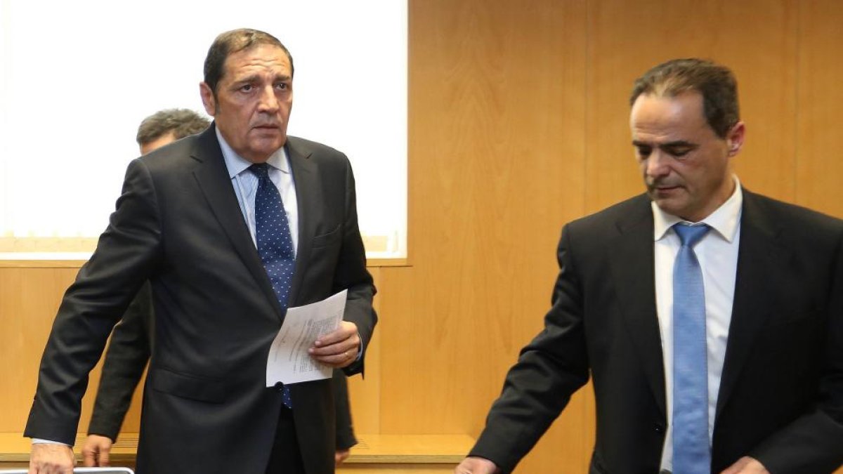 El consejero de Sanidad, Antonio María Sáez, clausura la jornada de presentación del Programa de Cribado de Autismo en las áreas de Valladolid-Ical