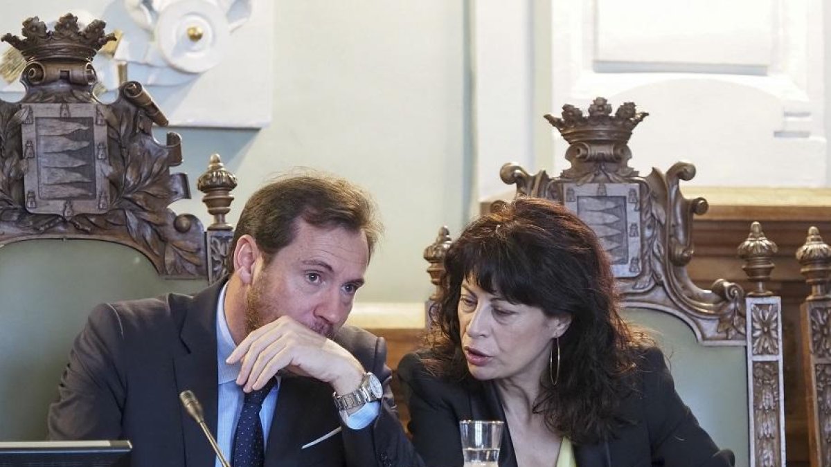 Pleno extraordinario del Ayuntamiento de Valladolid sobre el Plan General de Ordenación Urbana.-ICAL