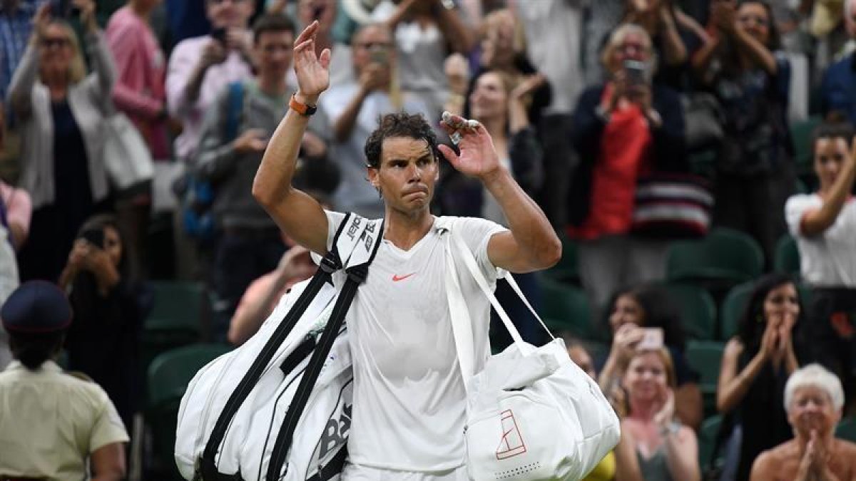 Nadal abandona la pista a la espera del desnlace final de mañana.-EFE