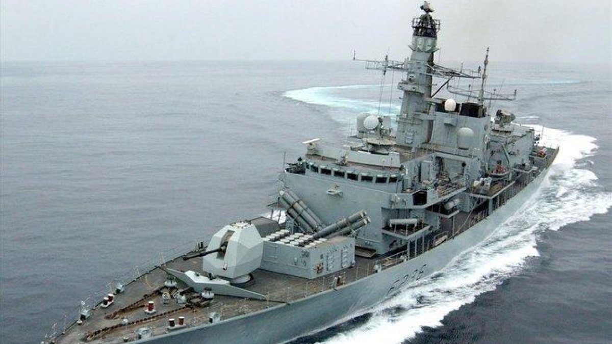 El incidente obligó la intervención de la fragata ’HMS Montrose’.-