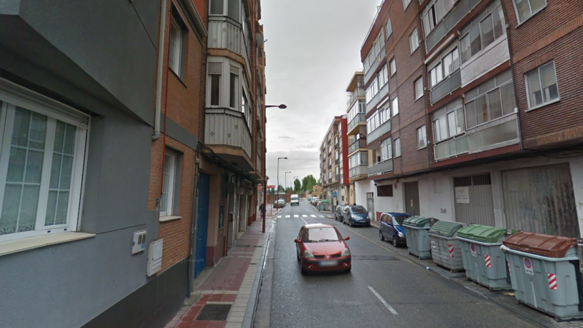 Calle Puente La Reina de Valladolid en la que se produjo el suceso.- GGL STW
