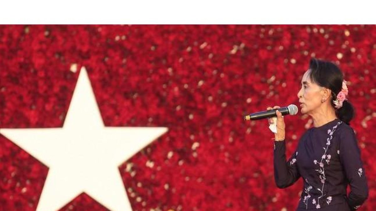 La líder opositora y premio Nobel de la Paz, Aung San Suu Kyi.-EFE / LYNN BO BO
