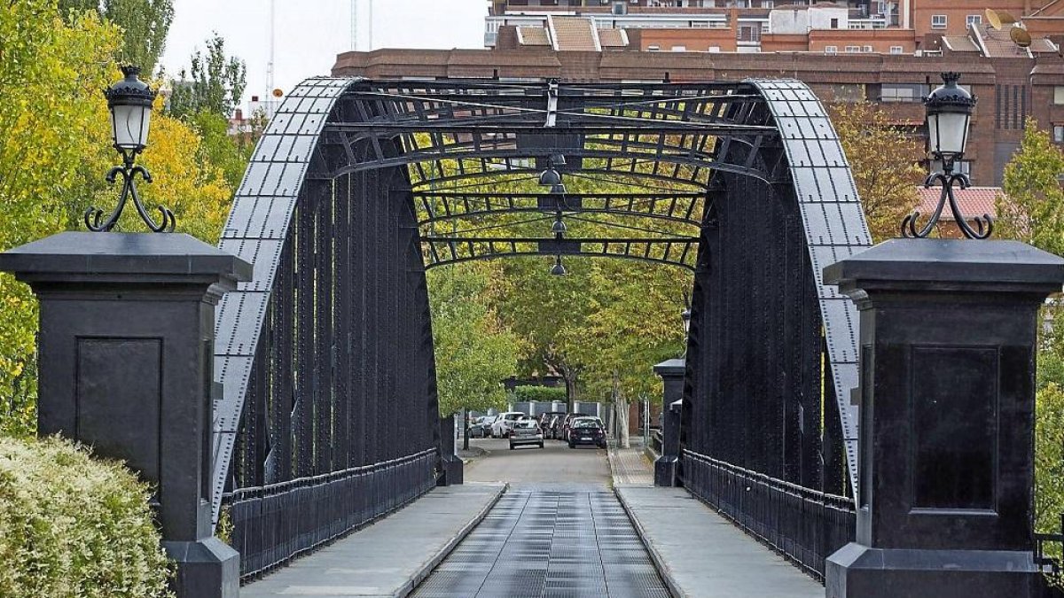 El Puente Colgante de Valladolid, en una imagen de archivo.-PHOTOGENIC