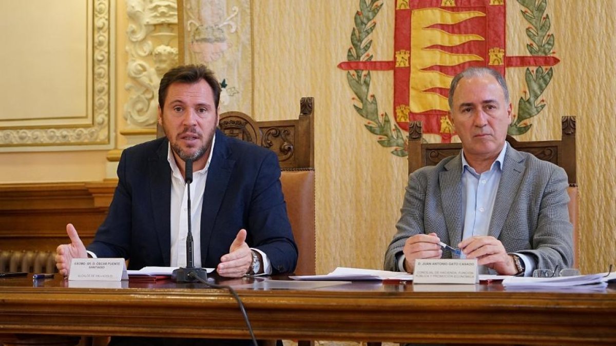 Óscar Puente y José Antonio Gato.-EL MUNDO