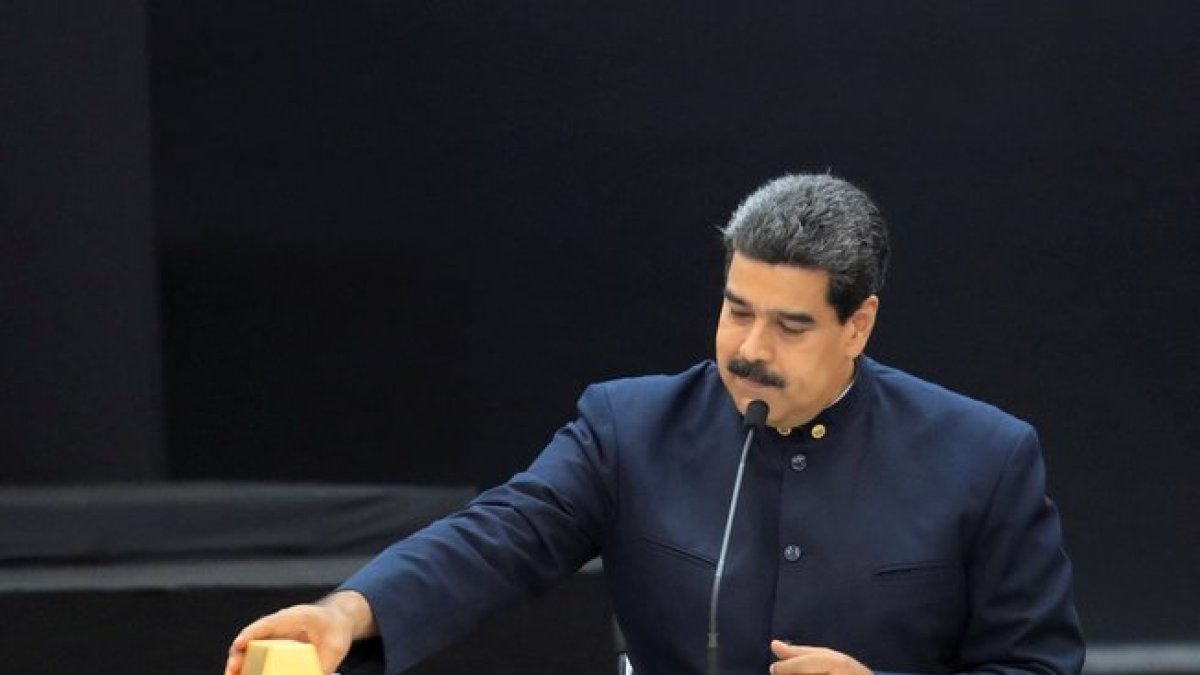Nicolas Maduro tiene que recurrir a las reservas de oro para tener ingresos tras las sanciones de EEUU.-REUTERS