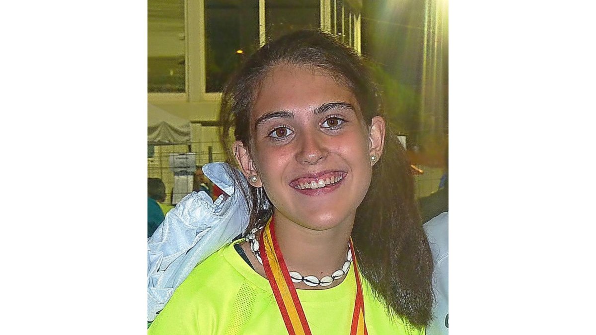 Carla Gallardo, oro en 1.500.-