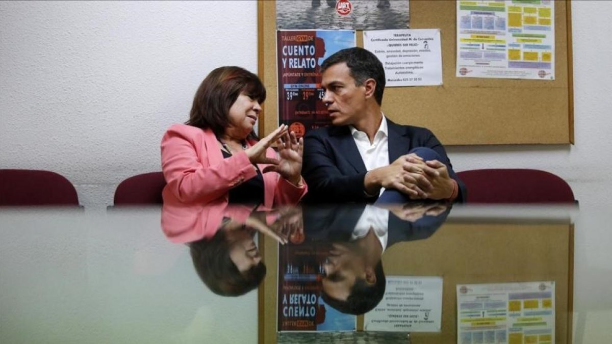 Cristina Narobona y Pedro Sánchez.-JOSE LUIS ROCA