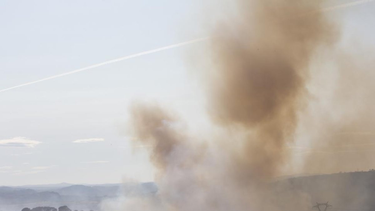 Imagen del incendio en Fermoselle.-ICAL