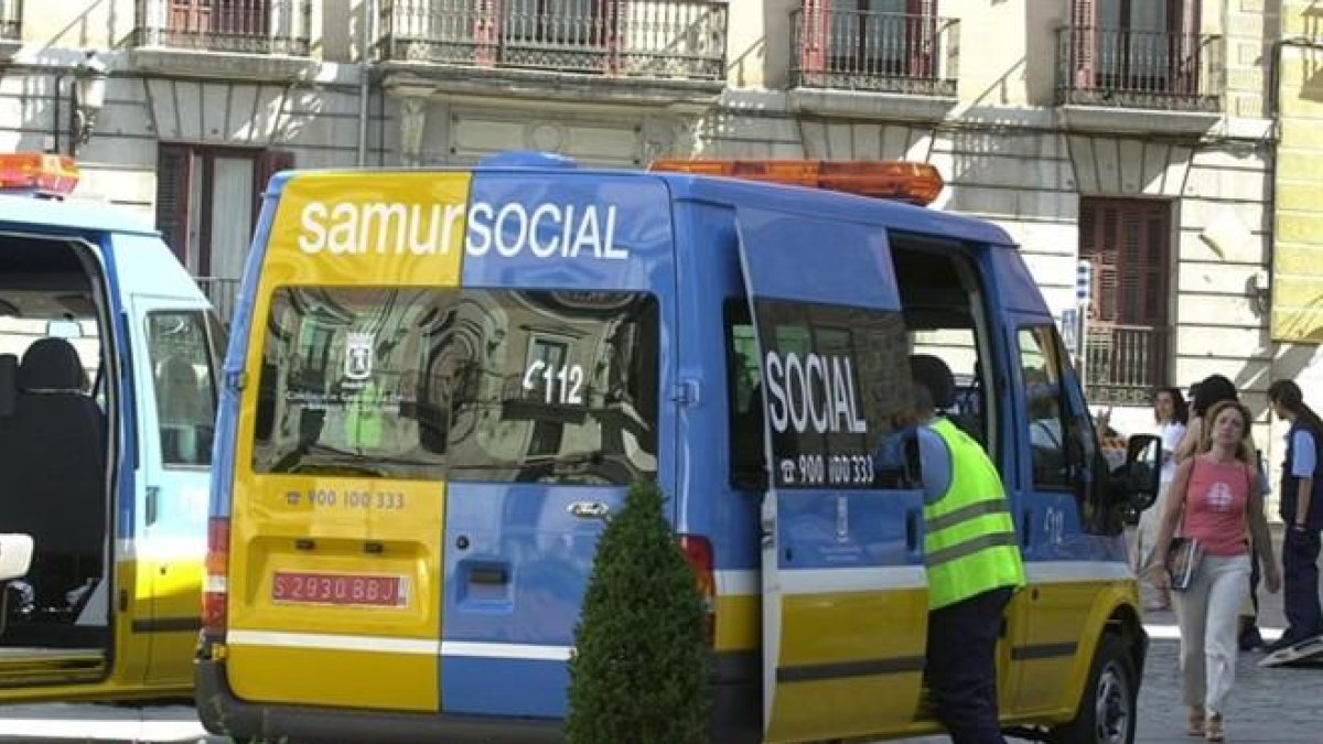 Ambulancia del Samur de Madrid.-EUROPA PRESS