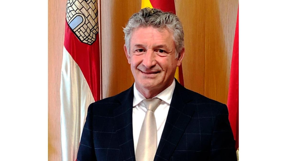 El alcalde de Arroyo de la Encomienda, Sarbelio Fernández.