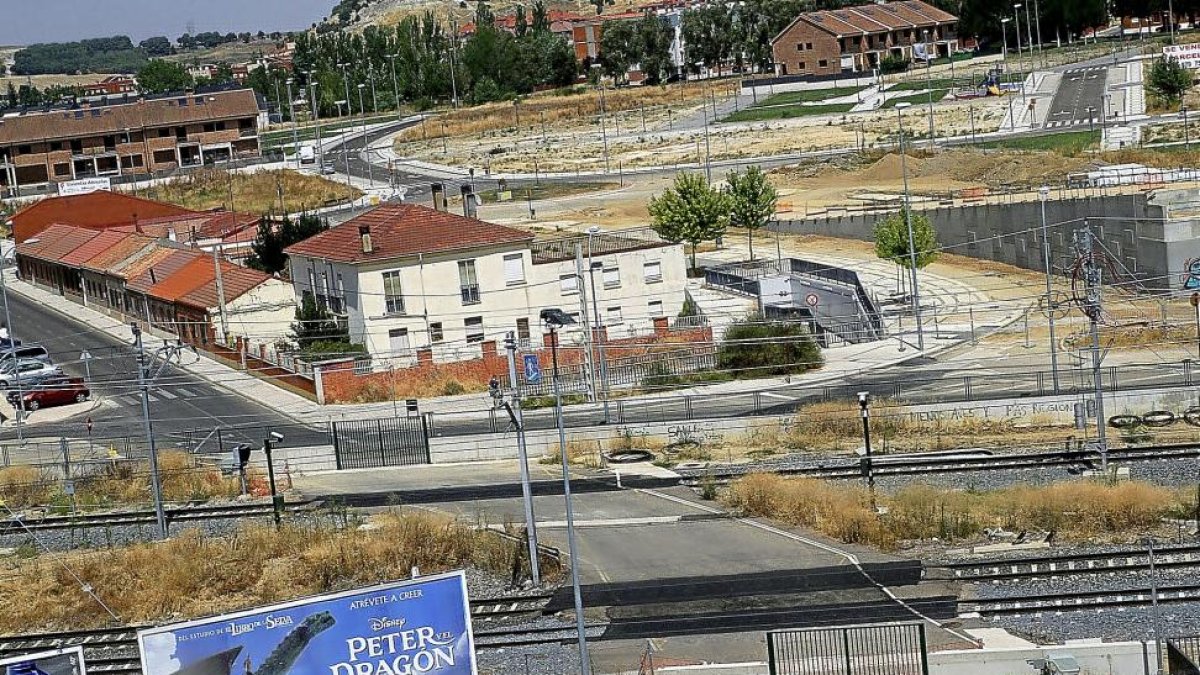 Paso a nivel de 'Los tres pasos' de Palencia-BRÁGIMO