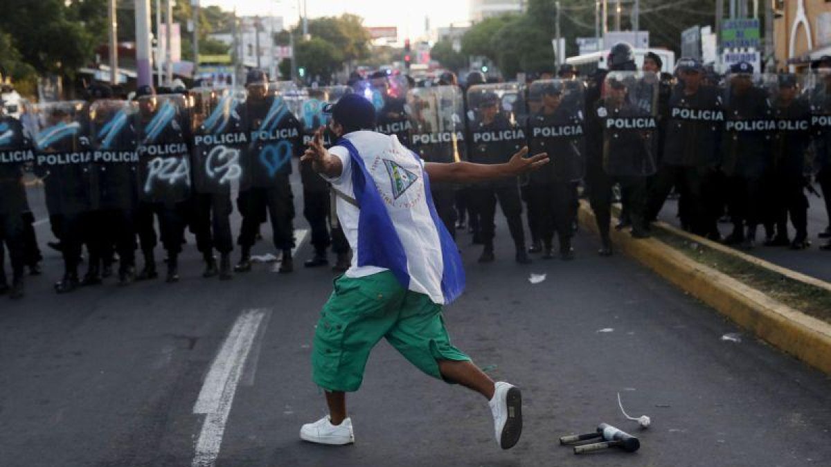 Marcha contra Daniel Ortega en Nicaragua-ESTEBAN BIBA (EFE)