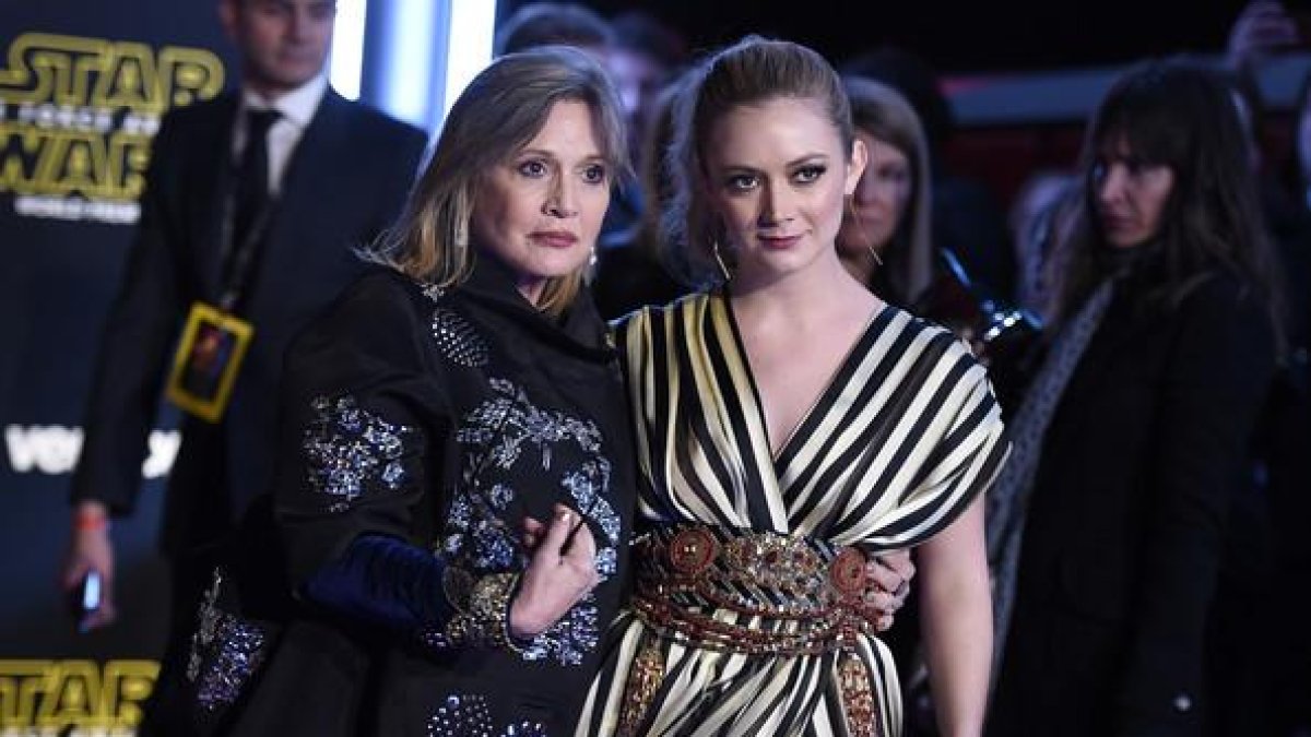 Carrie Fisher acudió al estreno con su hija, Billie Lourd.-Jordan Strauss/Invision/AP