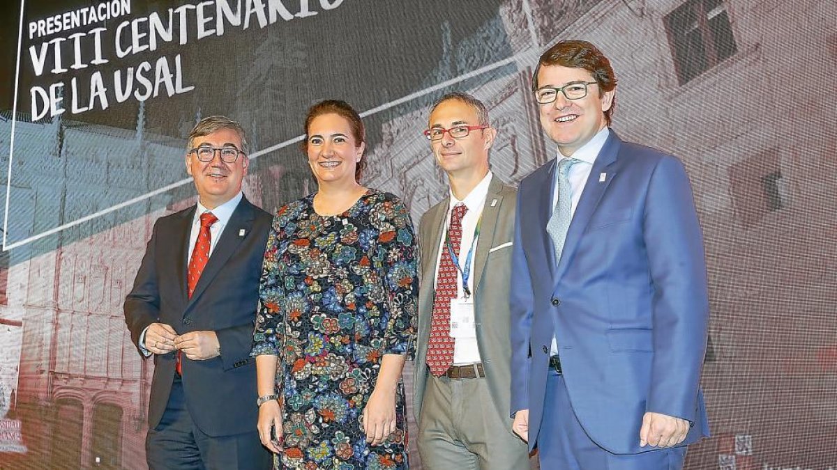 Marcial Marín, Josefa García Cirac, Ricardo Rivero y Alfonso Mañueco durante la presentación del VIII Centenario de la Usal.-RAQUEL P. VIECO