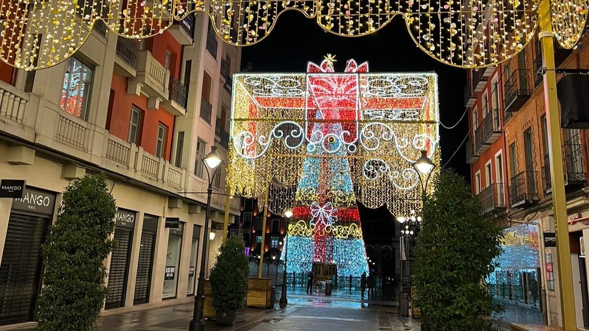 Recreaciones de la Plaza Mayor y de la calle Santiago