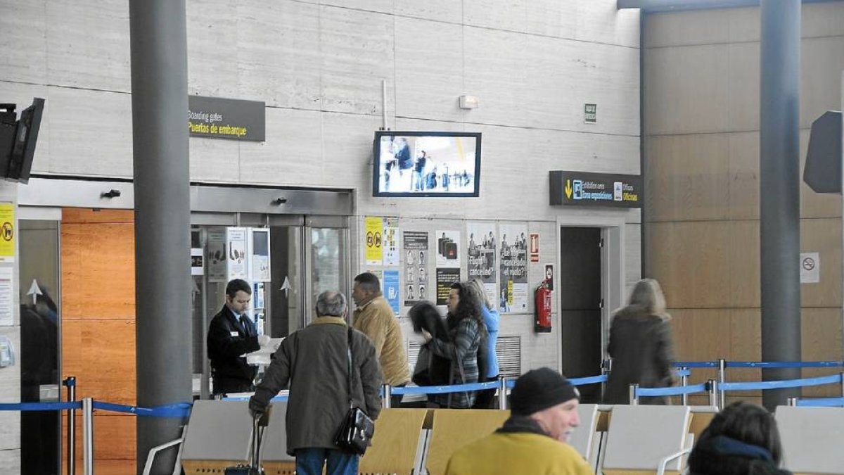 Aeropuerto de Villanubla-El Mundo