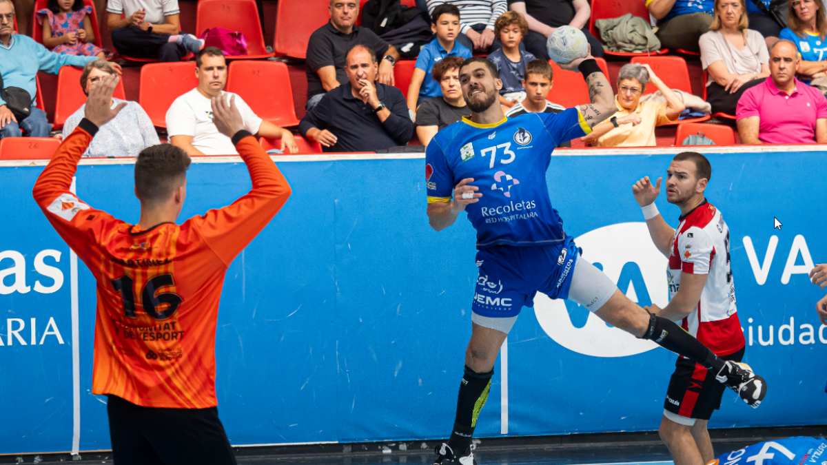 Segunda jornada de la Liga Asobal en el polideportivo Huerta del Rey