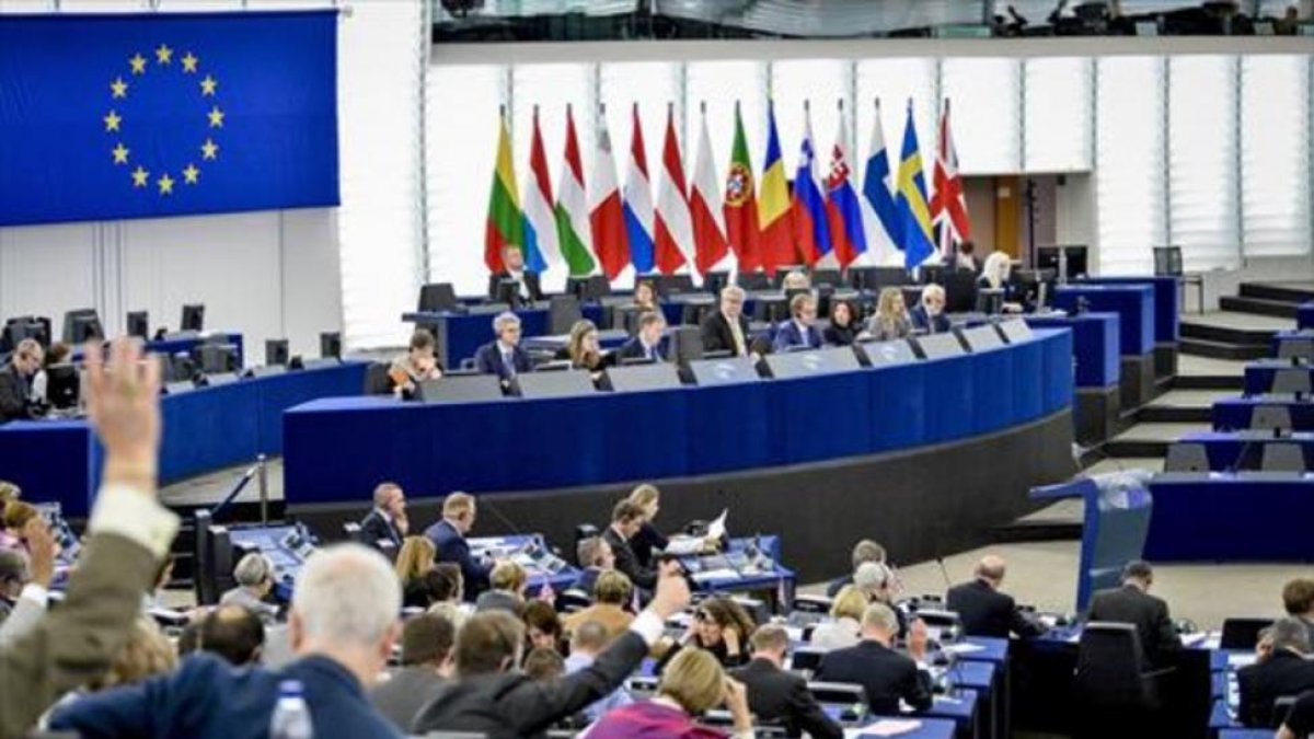 Sesión plenaria en el Parlamento Europeo.-MICHEL CHRISTEN