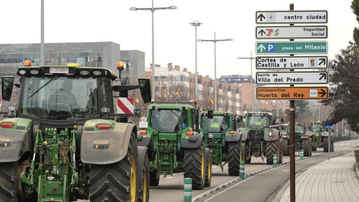 Tractorada por las calles de Valladolid. PHOTOGENIC