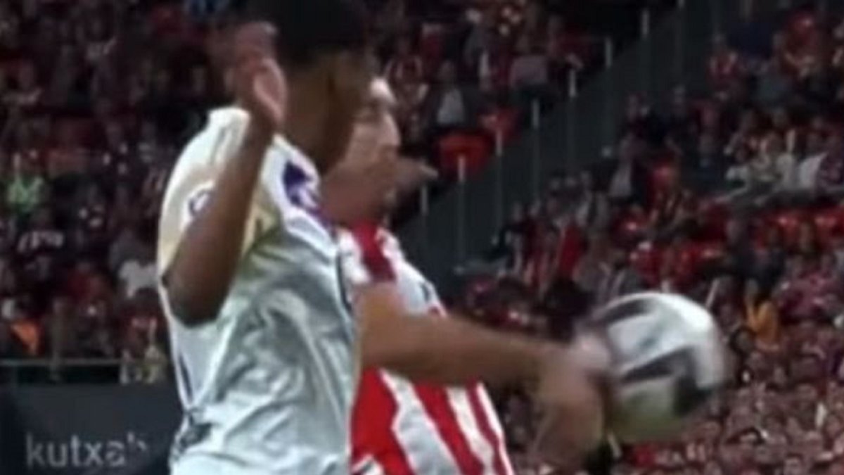 Mano de De Marcos.
