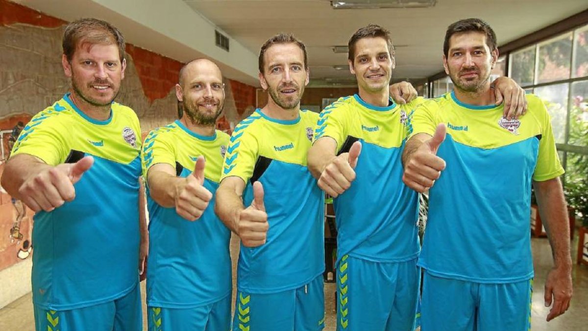 De izquierda a derecha, Javi Díaz, Diego Camino, Fernando, Viscovich y Ávila-J.M. Lostau