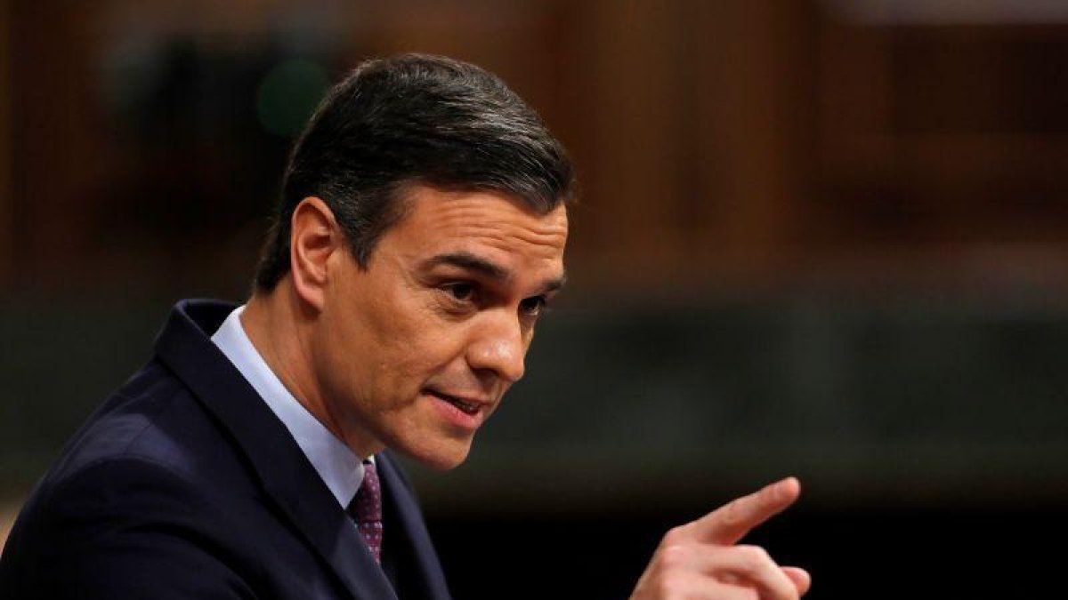 El candidato a la Presidencia del Gobierno, Pedro Sánchez, responde al presidente del PP, Pablo Casado.-EFE