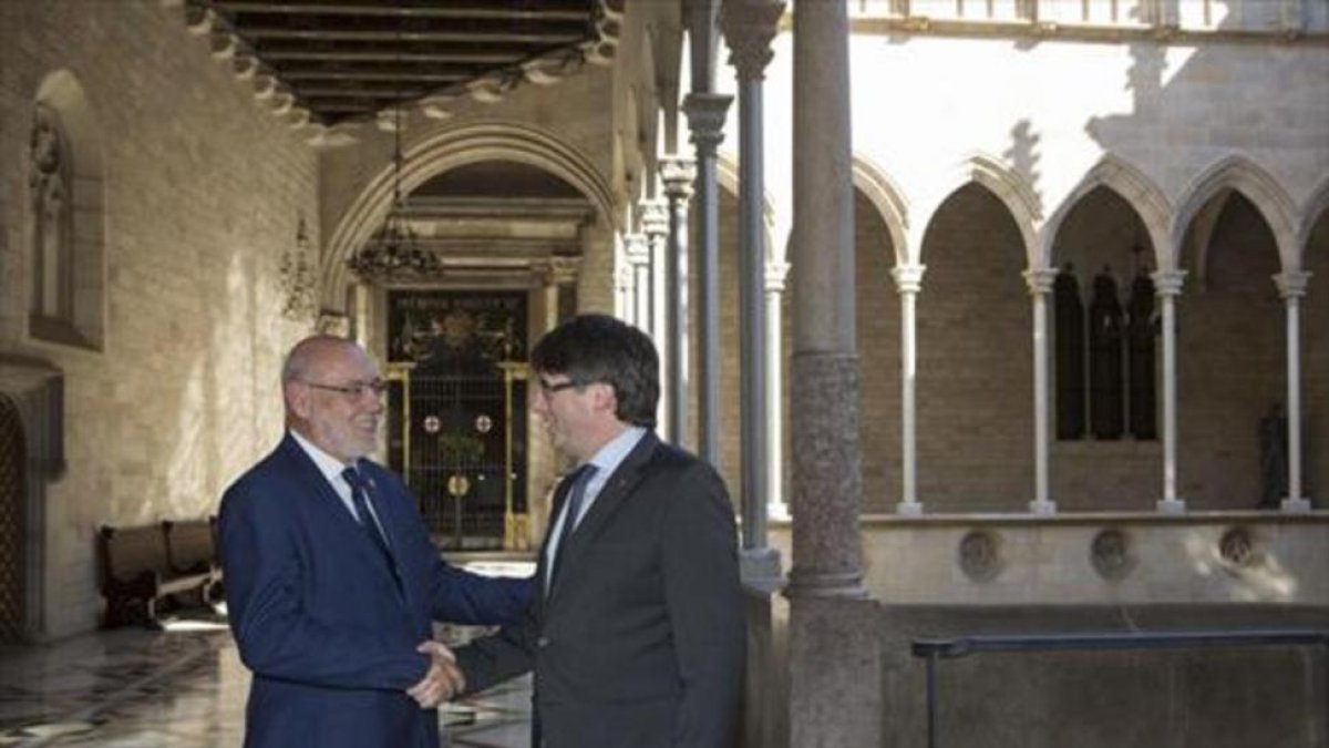 Carles Puigdemont recibió a José Manuel Maza en el Palau el pasado 24 de mayo.-ALBERT BERTRAN