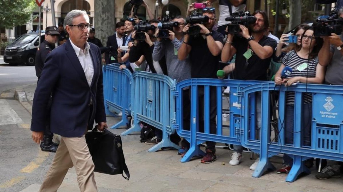 El socio de Inaki Urdangarin, Diego Torres, el pasado miércoles entrando en la Audiencia de Palma.-EFE