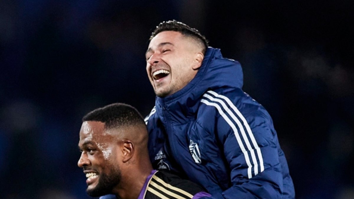 Larin y León.